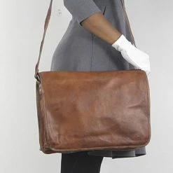 Promo 👏 Oncedoce Messengertas 17 Inch – Vintage Look Cognac Bruin Leer Laptoptas – Almeria 17 🛒 -tassen-dames Verkoop 464x840 1