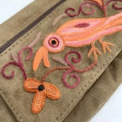 Beste recensies van 🎉 Merkloos Dames Polstas Suède Leer - Bruine Damestas Met Handgeborduurd Bloemenpatroon In Oranje - Riemtasje 🔔 -tassen-dames Verkoop 546x840 8