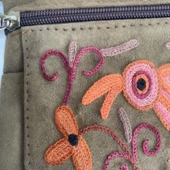 Beste recensies van 🎉 Merkloos Dames Polstas Suède Leer - Bruine Damestas Met Handgeborduurd Bloemenpatroon In Oranje - Riemtasje 🔔 -tassen-dames Verkoop 546x840 9