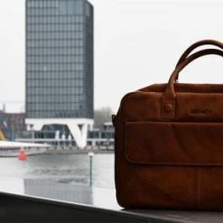 Uitgang 💯 DSTRCT Wall Street Laptoptas - 17 Inch – Bruin 🥰 -tassen-dames Verkoop 550x293 1