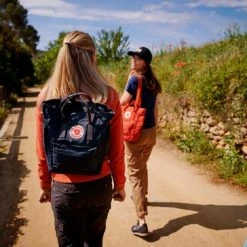 Top 10 ✨ Fjallraven Kanken Totepack Rugzak - Rowan Red 💯 -tassen-dames Verkoop 550x364 4