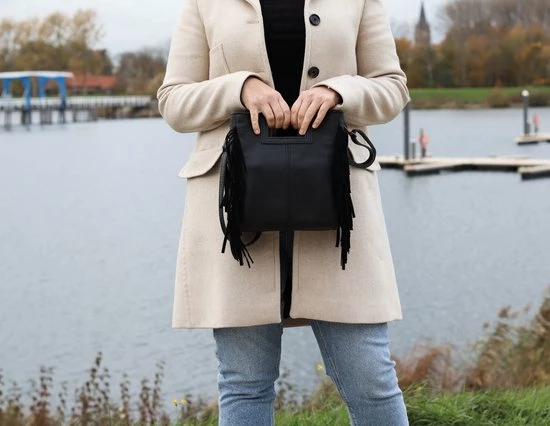 Top 10 π Merkloos VIQRI - Tassen - Tassen Dames - Crossbodytassen - Leer - Inclusief Schouderriem - Zwart - Zilver - Musthave β 5 Top 10 π Merkloos VIQRI - Tassen - Tassen Dames - Crossbodytassen - Leer - Inclusief Schouderriem - Zwart - Zilver - Musthave β - Afbeelding 5