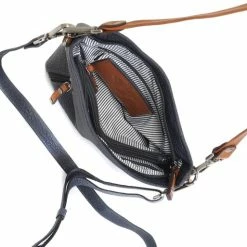 Goedkoop π Berba Medium Schoudertas / Crossbody Tas Dames - Leer - Chamonix - Blauw π₯° 42 Goedkoop π Berba Medium Schoudertas / Crossbody Tas Dames - Leer - Chamonix - Blauw π₯° -tassen-dames Verkoop 550x513 2