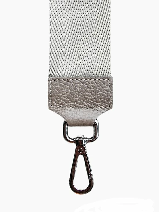 Goedkoop π₯ Geen Merk Aanduiding VIQRI - Tashengsels - Tassen - Schouderband - Kwaliteit - Brede Schouderriem - Tassen Riem - Zilver - Taupe - Festival - Bagstrap Verstelbaar - Mix - Bag Strap - Zilver - Verstelbaar - 130 Cm π 2 Goedkoop π₯ Geen Merk Aanduiding VIQRI - Tashengsels - Tassen - Schouderband - Kwaliteit - Brede Schouderriem - Tassen Riem - Zilver - Taupe - Festival - Bagstrap Verstelbaar - Mix - Bag Strap - Zilver - Verstelbaar - 130 Cm π - Afbeelding 2