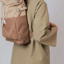 Beste Pirce 💯 Sandqvist Ilon Multi Brown Rugzak SQA1962 Duurzaam Laptop 13 Inch 14-18L 🎉 -tassen-dames Verkoop 550x785 10