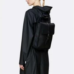 Hete verkoop 🎁 Rains Micro Rugzak - 5 Liter - Zwart ⭐ -tassen-dames Verkoop 550x795 5