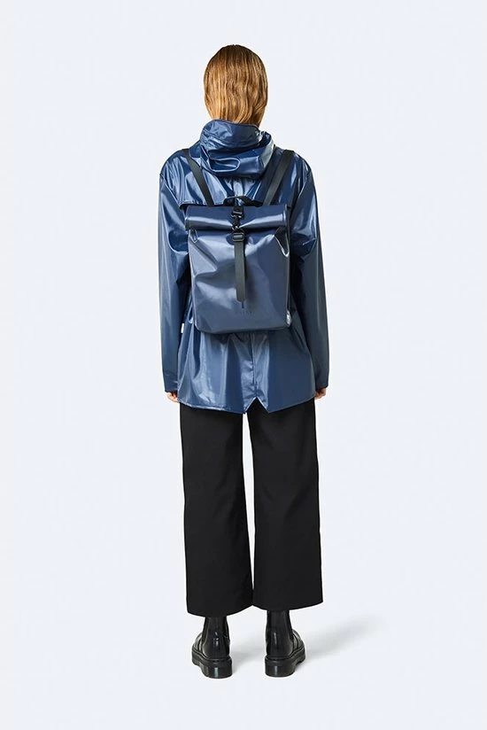 Gloednieuw π Rains Rolltop Mini Rugzak - 13 Inch - Blauw π 4 Gloednieuw π Rains Rolltop Mini Rugzak - 13 Inch - Blauw π - Afbeelding 4