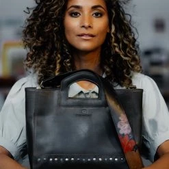 Gloednieuw β¨ Micmacbags Masterpiece Handtas - Zand π 21 Gloednieuw β¨ Micmacbags Masterpiece Handtas - Zand π -tassen-dames Verkoop 550x825 74